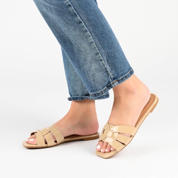 Journee Collection Women’s Arrina Tru Comfort Foam Slip on Slide Flat Sandals - Picture 5 of 6